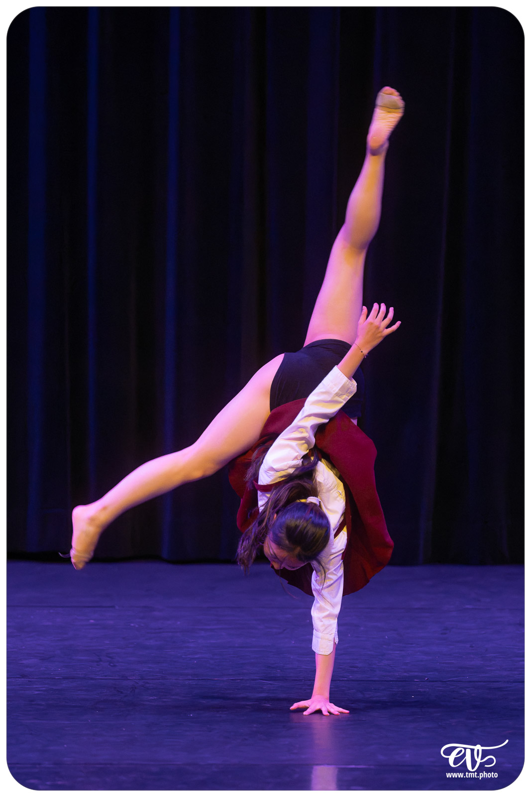 ECOLE DE DANSE CÉCILE ADAMOW